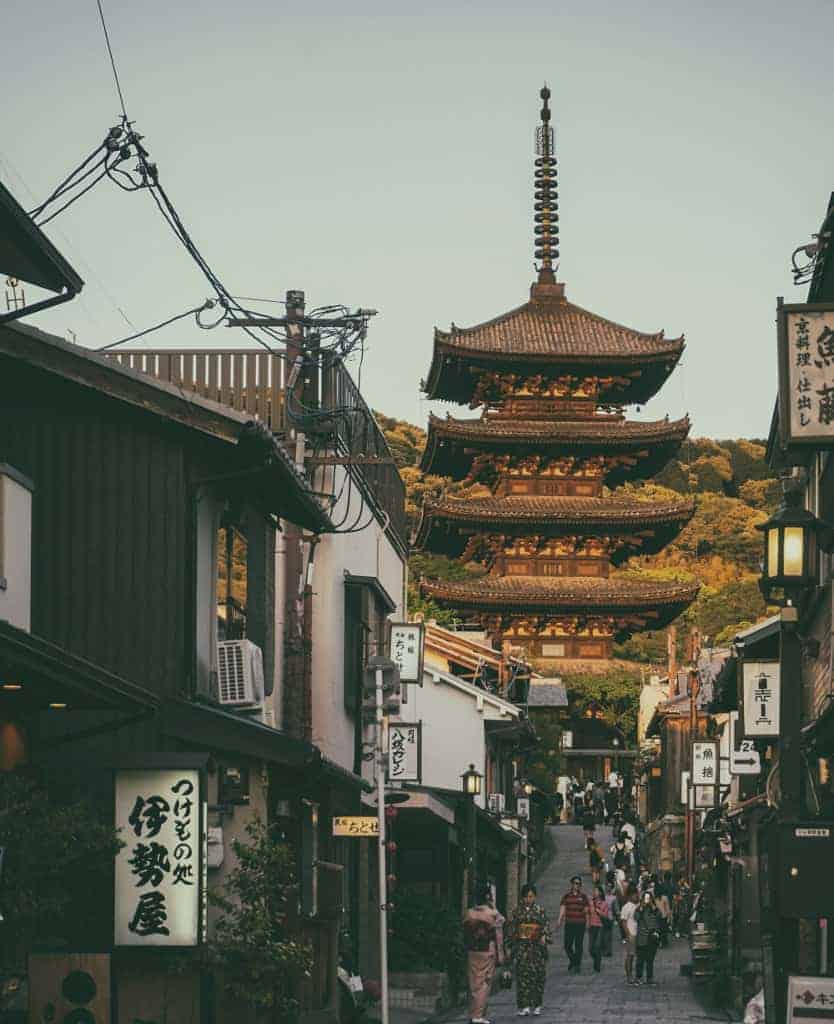 japanisches Dorf mit Tempel